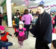 Тепло Рождества Христова в детском доме г. Уштобе Тепло Рождества Христова в детском доме г. Уштобе